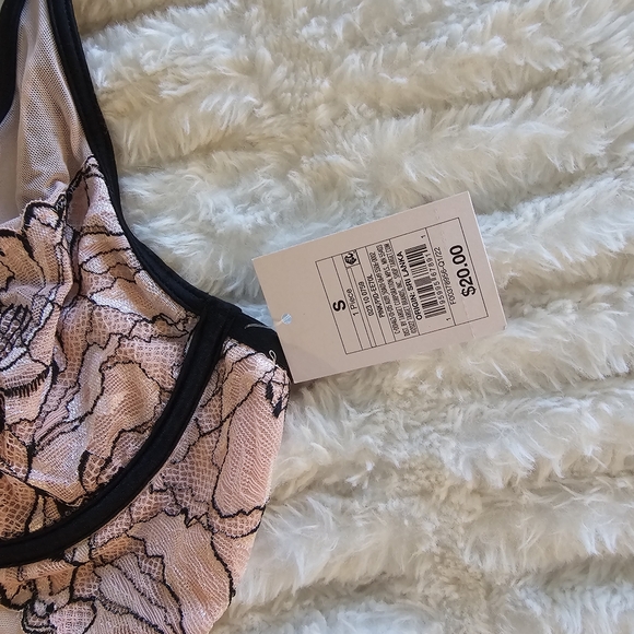 Auden Pink and Black Lace Chemise - Picture 5 of 8